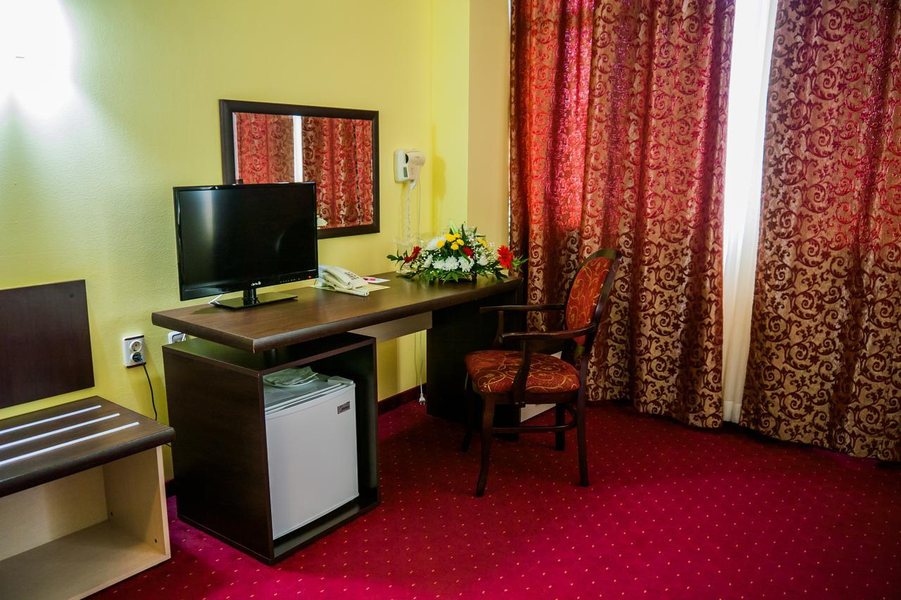 Hotel Kabile Yambol Exterior foto